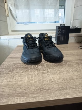 Nike Giannis Immortality 4