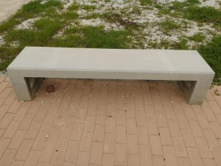 Macetas de piedra urbanas grises