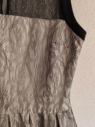 Vestido de chica talla S de Zara.