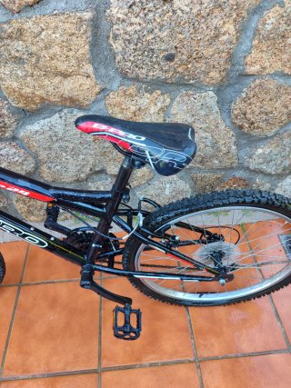 Bicicleta Montaña B Pro Negra/Roja