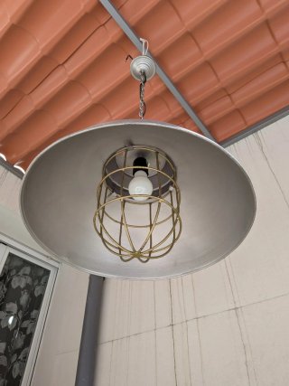 Lámpara colgante metal y madera