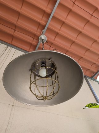 Lámpara colgante metal y madera
