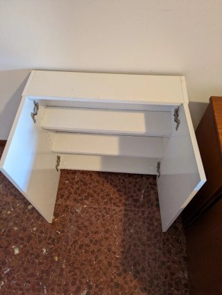 Armario de baño pequeño blanco