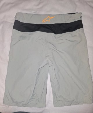 Lote de Ropa de Equipamiento de MTB. Tallas S/XS