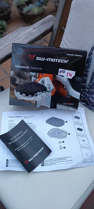 Estriberas SW-MOTECH Crossrunner/Crosstourer/NC/SU
