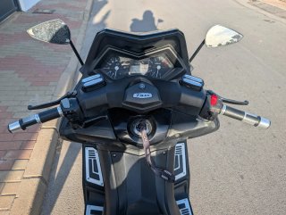 Yamaha TMAX 530 Gris