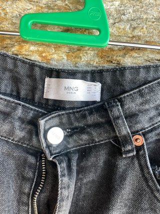 Jeans negros Mango Talla 40