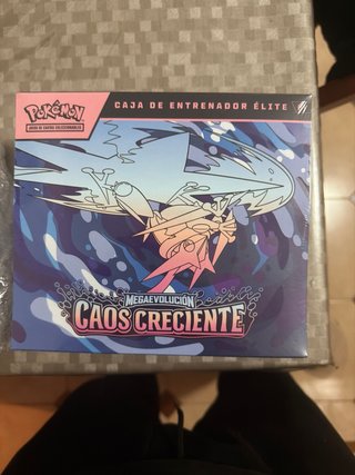 Caja Entrenador Elite Caos Creciente Pokémon