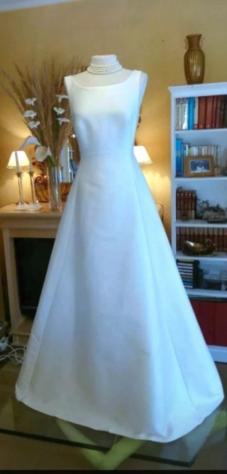 Vestido de Novia Cyberline Minimalista