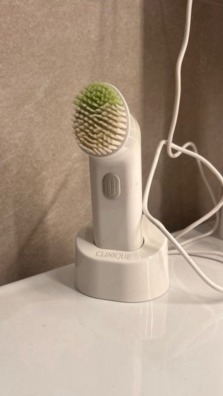 Cepillo Limpiador Facial Sónico Clinique belleza