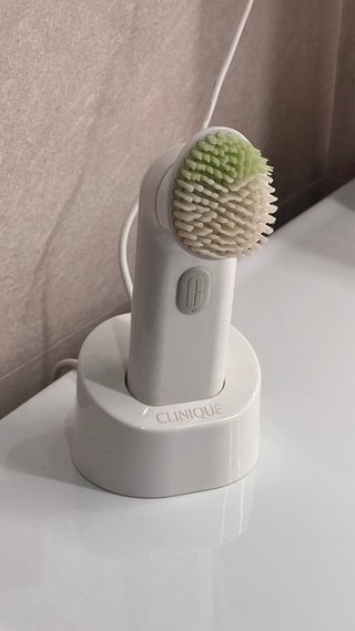 Cepillo Limpiador Facial Sónico Clinique belleza
