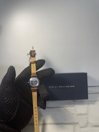 Reloj Daniel Wellington Marrón