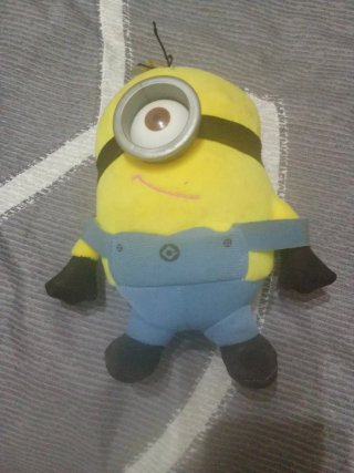 4 Peluches Minions