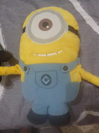 4 Peluches Minions