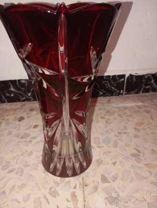 Juego de 2 jarrones de cristal rojo tallado