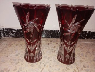 Juego de 2 jarrones de cristal rojo tallado