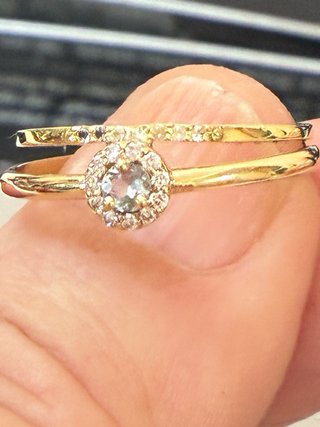 Anillo Oro 18k Diamantes y Aguamarina Natural