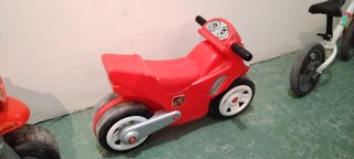 Moto correpasillos para niños