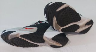 Zapatillas Nike Zoom 2K Gris/Rojo