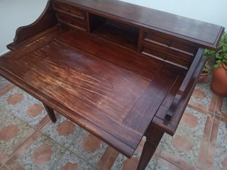 Escritorio estilo Colonial