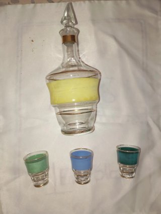 Set de 4 botellas de vidrio con tapón