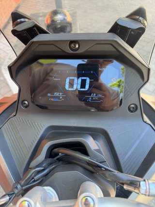 VOGE SR1ADV Maxi Scooter Roja/Gris