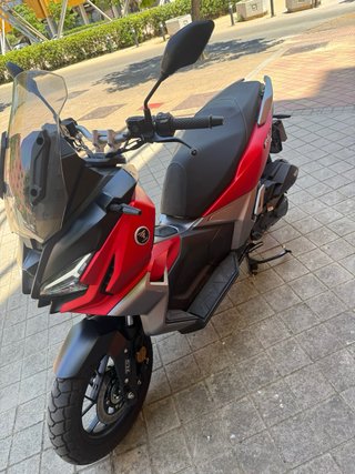 VOGE SR1ADV Maxi Scooter Roja/Gris