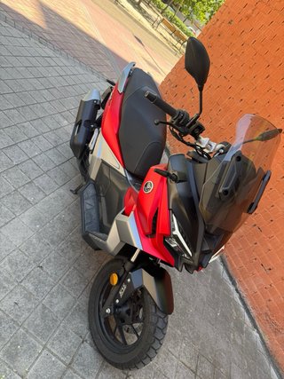 VOGE SR1ADV Maxi Scooter Roja/Gris