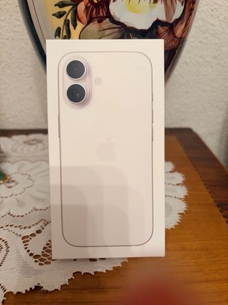 Caja iPhone 17