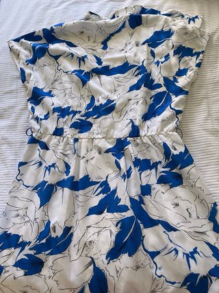 Vestido midi vintage floral azul y blanco