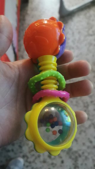 Sonajero para bebé multicolor