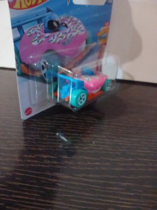 HOTWHEELS