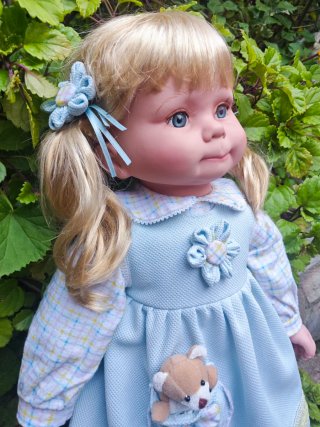 Muñeca de Colección Grande