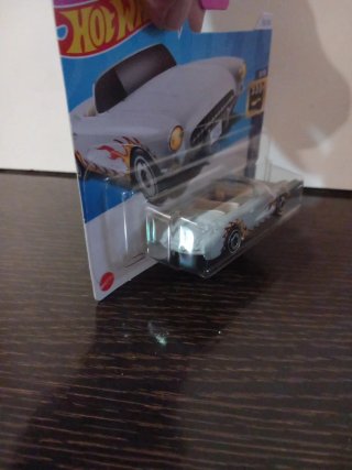HOTWHEELS