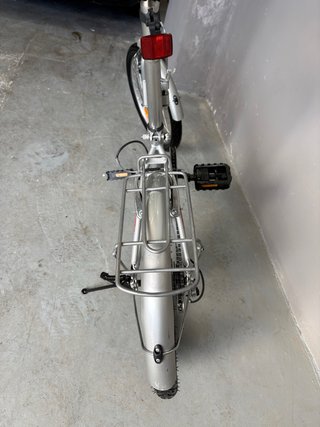 Bicicleta plegable plateada