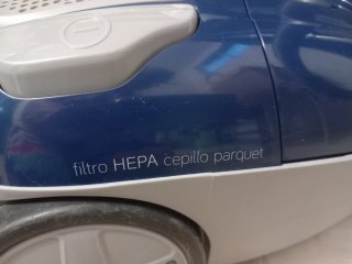 Aspirador con bolsa Ufesa