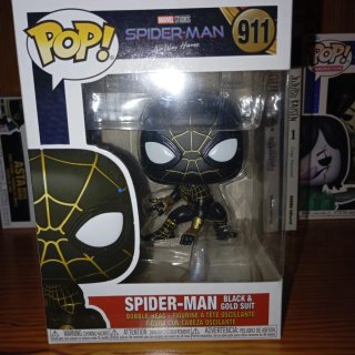 Funko Pop Spider-Man de traje  Negro y Dorado