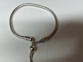 Pulsera Pandora Plata Ajustable
