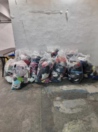 REGALO Lote 400kg Ropa Segunda Mano