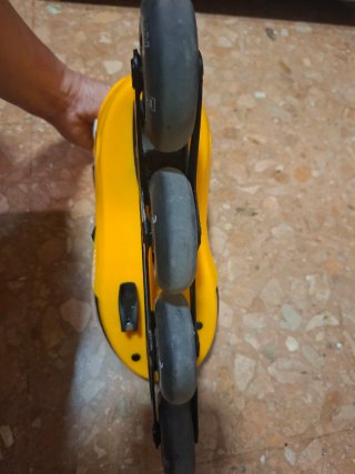 Patines en línea amarillos talla 38-41