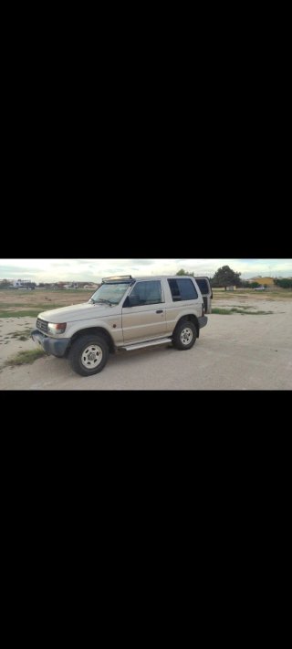 Mitsubishi Montero 1991