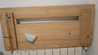 Cabezal de madera natural sin barnizar