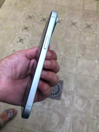 iPhone 15 128 GB Verde 7 meses de garantía