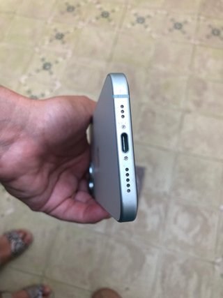 iPhone 15 128 GB Verde 7 meses de garantía