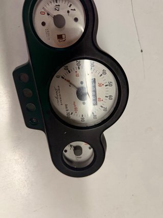 Cuadro instrumentos Peugeot Speedfight