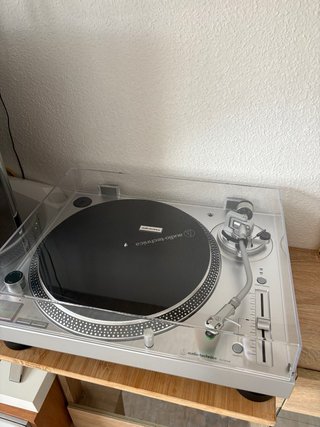 Tocadiscos Audio-Technica AT-LP120XUSB Plata