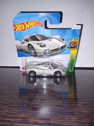 HOTWHEELS