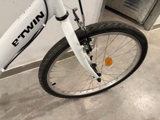 Bicicleta Decathlon 24 Blanca