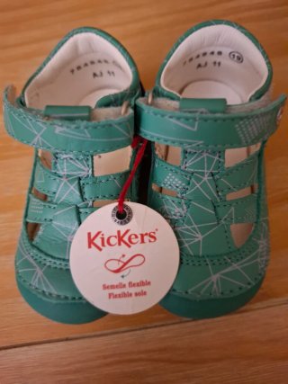 Zapatos KICKERS Bebé Talla 19