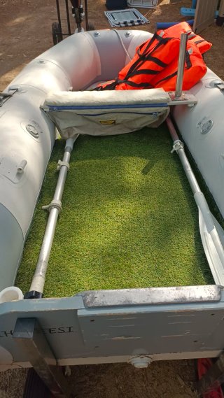Barco Zodiac inflable